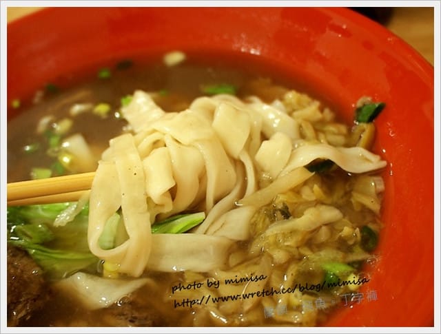 [蘭嶼] 食。四記牛肉麵 + 迦南園風味餐。來蘭嶼的是大爺呀!!!