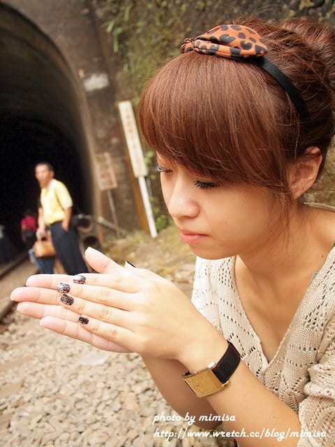 [指彩] 為指甲穿上新衣吧!! UNT黑瞳女盜 新床單 新男友的25小時&有趣的指甲貼紙