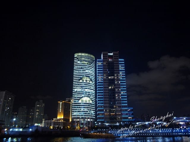 [大陸] 上海&蘇杭瞎買之旅。Day 6 上海黃浦江。絢爛的夜上海