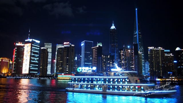 [大陸] 上海&蘇杭瞎買之旅。Day 6 上海黃浦江。絢爛的夜上海