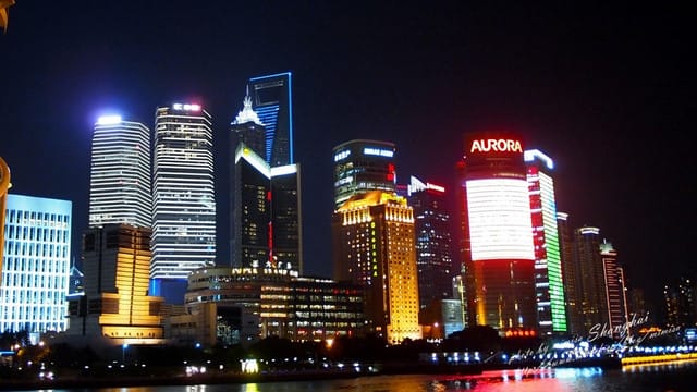 [大陸] 上海&蘇杭瞎買之旅。Day 6 上海黃浦江。絢爛的夜上海
