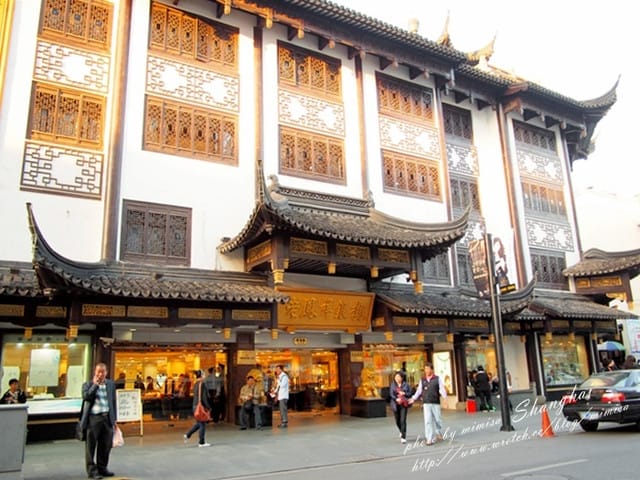 [大陸] 上海&蘇杭瞎買之旅。Day 6 上海豫園。美味的道地小吃全在這裡唷!!!