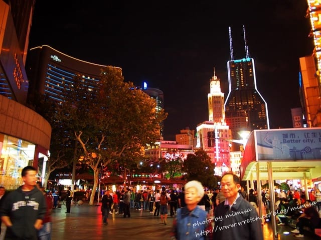 [大陸] 上海&蘇杭瞎買之旅。Day 6 南京路步行街&甜愛路。大有來頭的兩條路