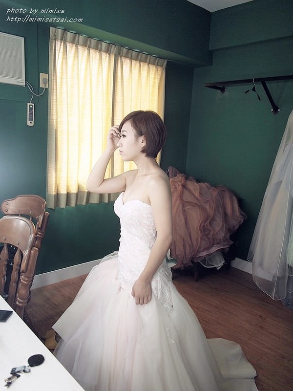 [婚紗] 新竹 番紅花婚紗工作室。絕對可以找到超美的婚紗禮服