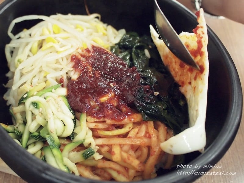 [韓國] 釜山必吃的大眾美食-友情石鍋拌飯우정 돌솥비빔밥전문점