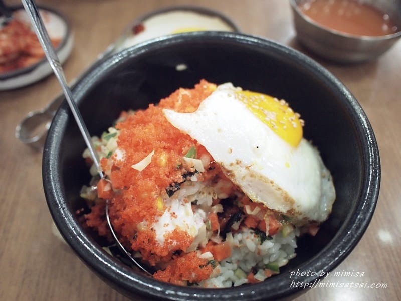 [韓國] 釜山必吃的大眾美食-友情石鍋拌飯우정 돌솥비빔밥전문점
