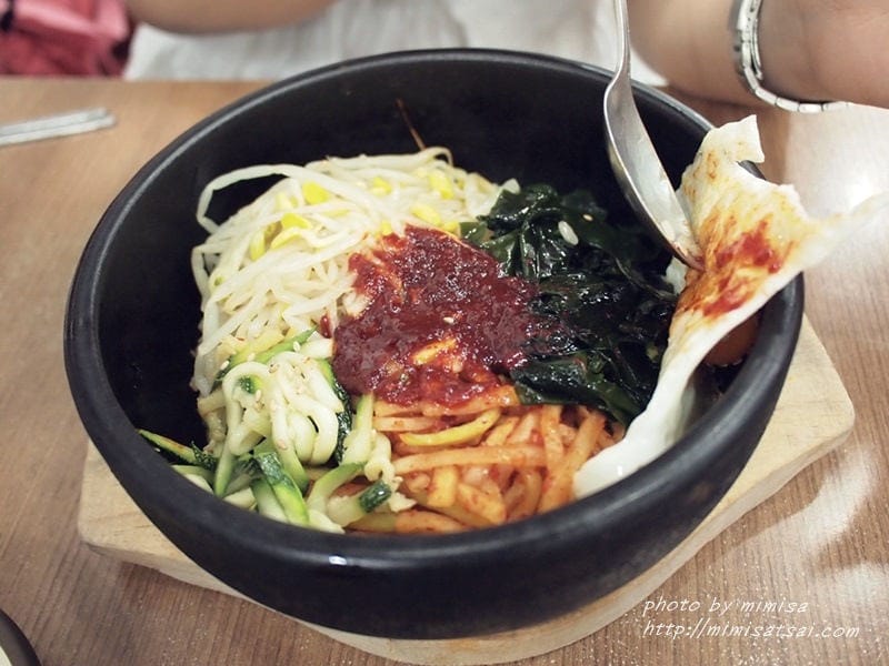 [韓國] 釜山必吃的大眾美食-友情石鍋拌飯우정 돌솥비빔밥전문점