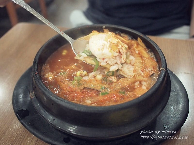 [韓國] 釜山必吃的大眾美食-友情石鍋拌飯우정 돌솥비빔밥전문점