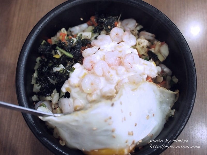 [韓國] 釜山必吃的大眾美食-友情石鍋拌飯우정 돌솥비빔밥전문점