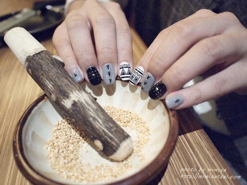 [光療] 幾合圖騰 x 鉚釘風光療指甲。新竹粉粉美甲工作室