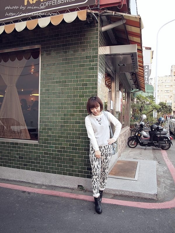 [鞋子] DAF 鉚釘帥氣短靴。近期陪我到處跑跳的一雙好靴