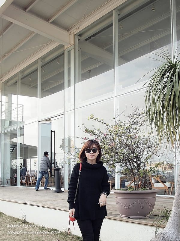 [分享] FE’CHA 露肩傘狀毛衣、短版襯衫、條紋T-shirt