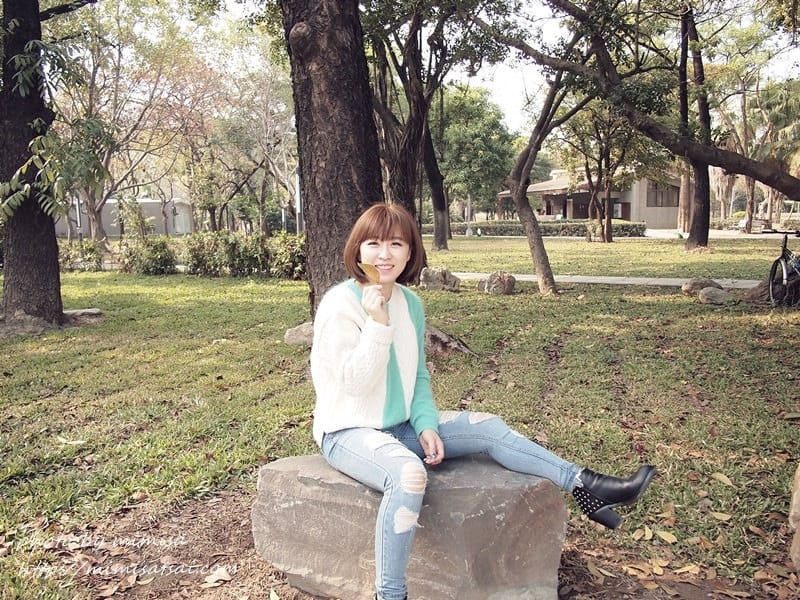 [分享] CHUU 羊毛x麻花拼接毛衣。韓國甜美性感時尚品牌
