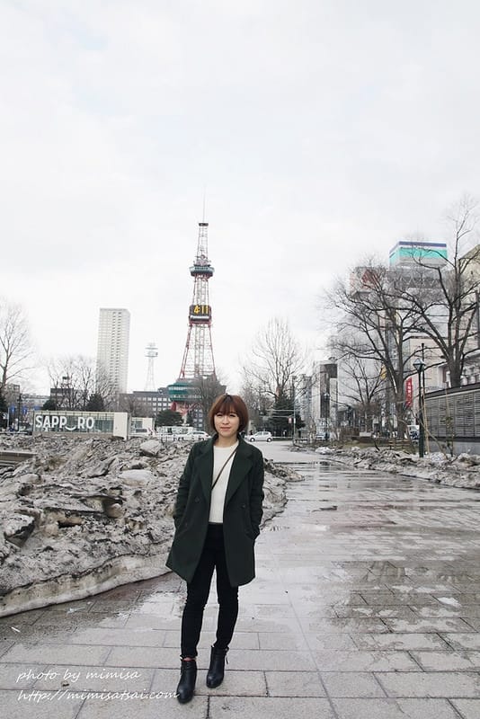 [分享] 韓國 OZNARA 墨綠色大衣、小羔羊外套。我在北海道的6天穿搭