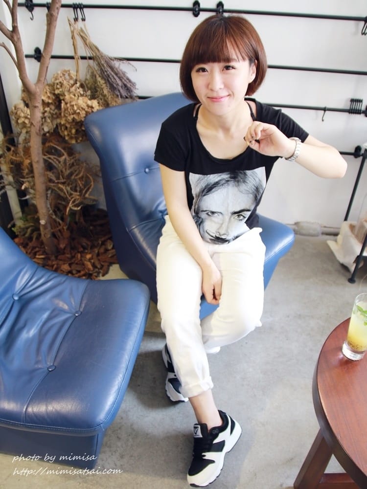 [鞋子] 終於等到韓國很火紅的SBENU黑天鵝款。我也和再臨歐爸穿情侶鞋了