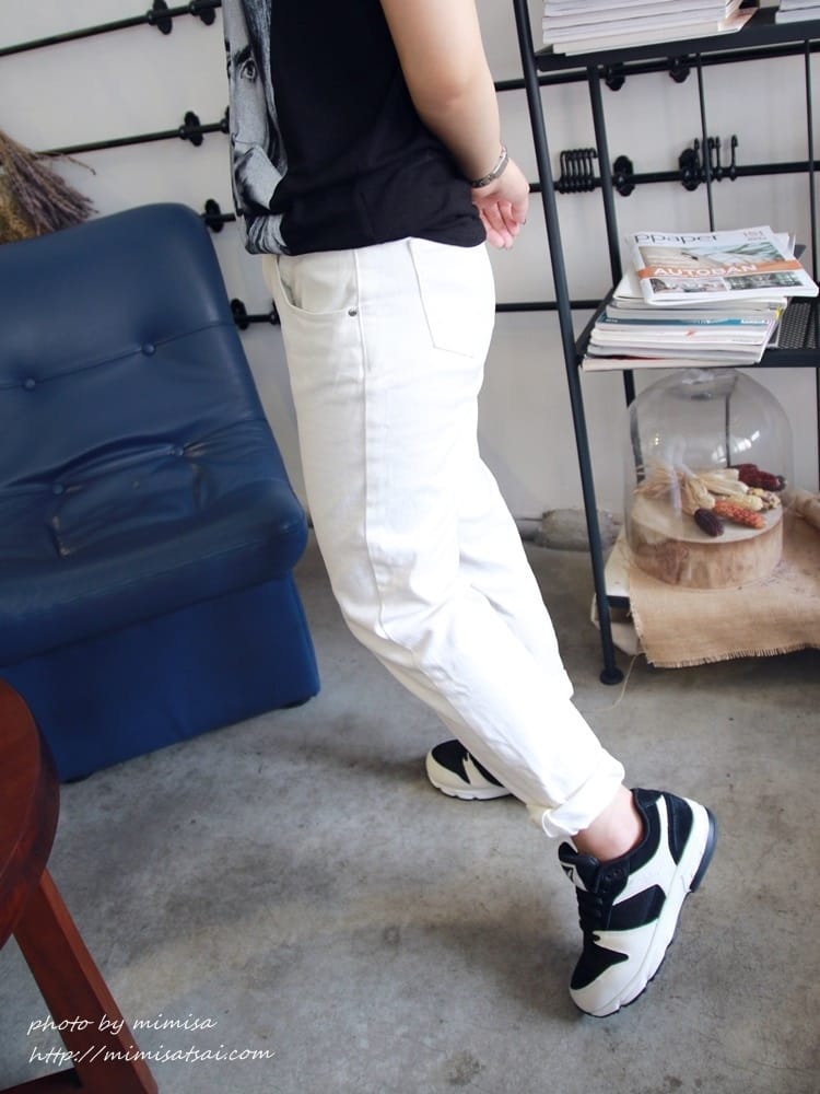 [鞋子] 終於等到韓國很火紅的SBENU黑天鵝款。我也和再臨歐爸穿情侶鞋了