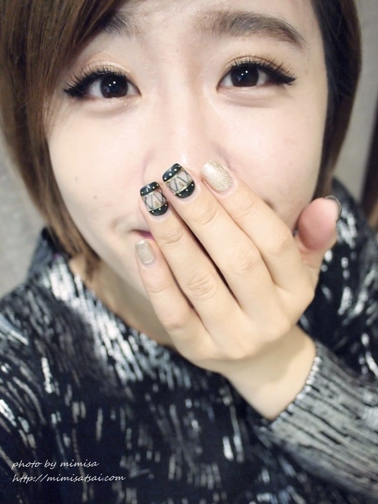[光療] 維持度超高的金屬簍空小搖滾風光療指甲。新竹粉粉美甲工作室