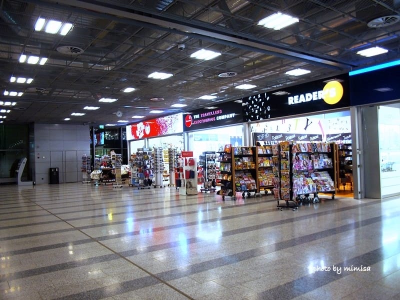 [北歐] 夢幻童話故事的蜜月自助行。芬蘭赫爾辛基萬塔機場Helsinki Vantaa Airport & 芬蘭航空