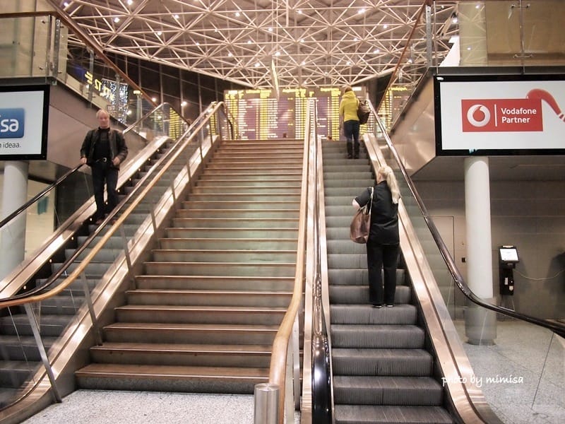 [北歐] 夢幻童話故事的蜜月自助行。芬蘭赫爾辛基萬塔機場Helsinki Vantaa Airport & 芬蘭航空