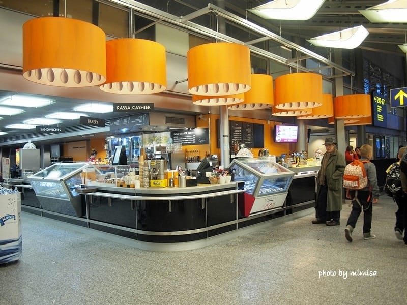 [北歐] 夢幻童話故事的蜜月自助行。芬蘭赫爾辛基萬塔機場Helsinki Vantaa Airport & 芬蘭航空