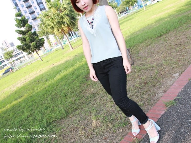 [鞋子] ASOS實在是太好逛了。NEW LOOK baby藍高跟涼鞋