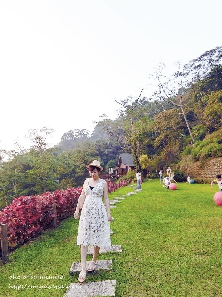 [分享] DDADDADDA簍空蕾絲長洋裝。首次在USTYLE SHOP購買