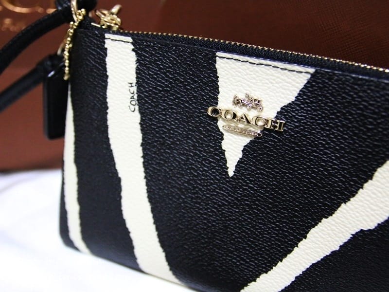 [包包] Coach 皮夾、手拿包、斜背包。年終對自己的小犒賞