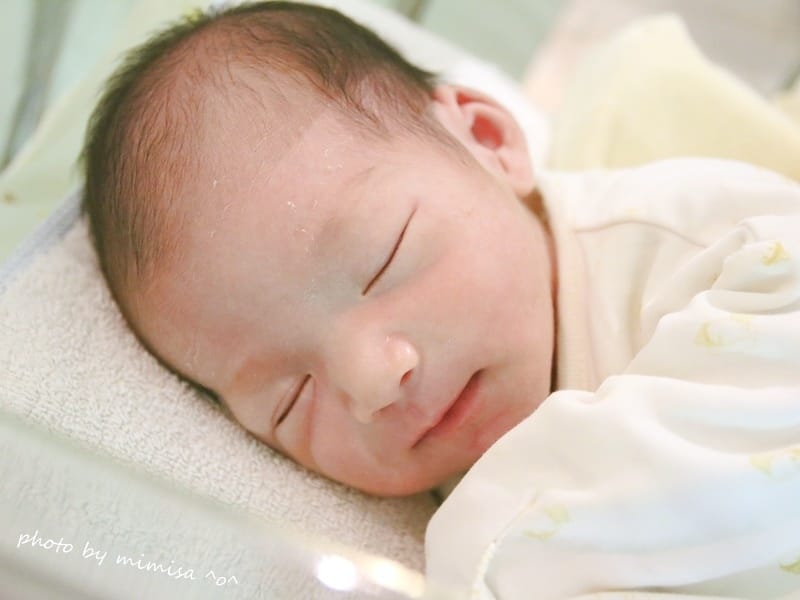 [BABY] 榮獲日本媽媽推薦NO.1的滿意寶寶白金級尿布。極致呵護寶寶嬌嫩屁屁