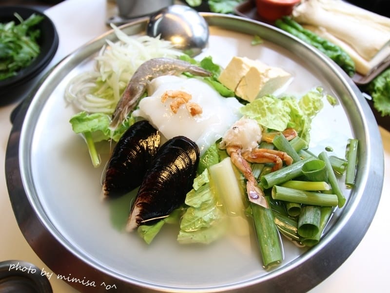 [美食] 台北 來自韓國超高CP值正宗八色烤肉。一次擁有八種不同的美味饗宴