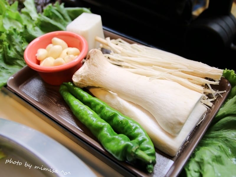 [美食] 台北 來自韓國超高CP值正宗八色烤肉。一次擁有八種不同的美味饗宴