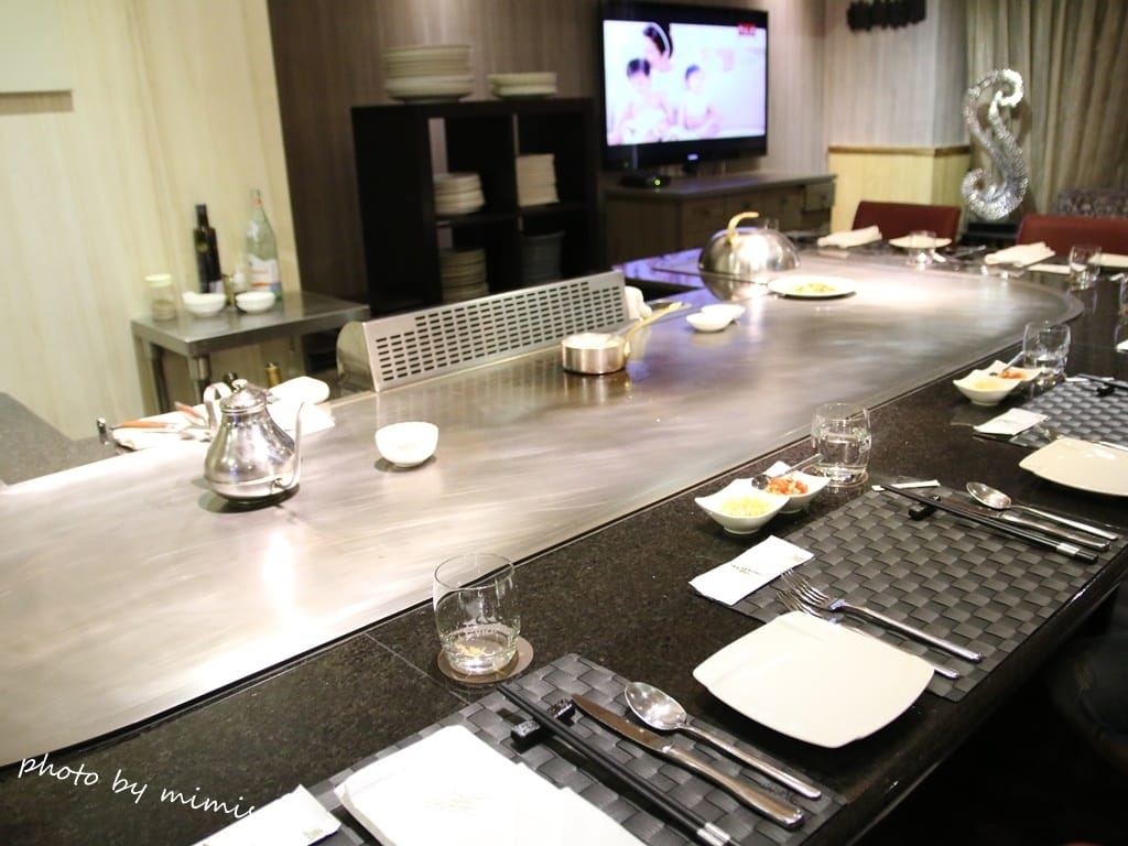 [美食] 台北 犇和牛館-日式鐵板燒。享受頂級的和牛滋味