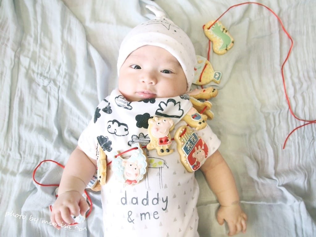 [BABY] 賴虎底迪滿4個月來收涎趴囉!!!日光和煦收涎/生日/婚禮餅乾