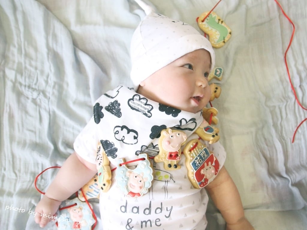 [BABY] 賴虎底迪滿4個月來收涎趴囉!!!日光和煦收涎/生日/婚禮餅乾
