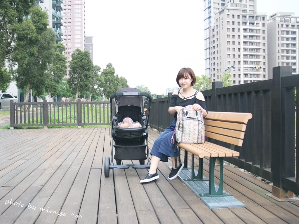 [媽咪] LASSIG德國時尚媽媽包。讓我輕輕鬆鬆獨自帶寶寶出遊去