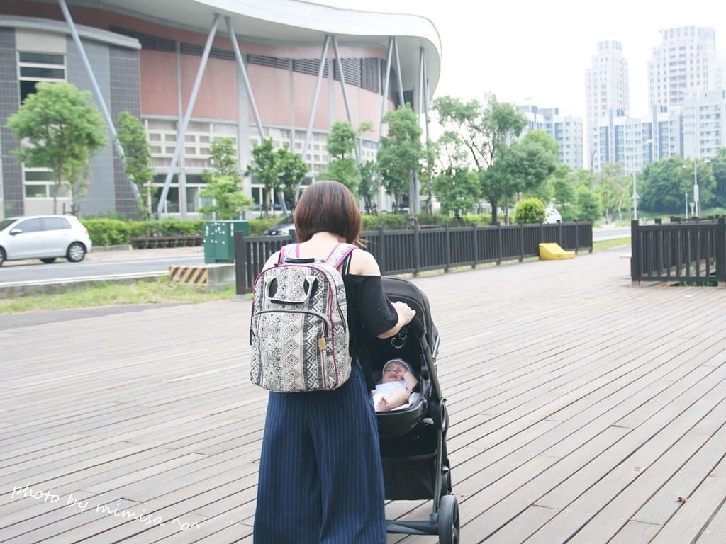 [媽咪] LASSIG德國時尚媽媽包。讓我輕輕鬆鬆獨自帶寶寶出遊去