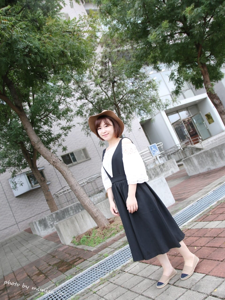 [鞋子] Tory Burch 草編鞋。SHOPBOP