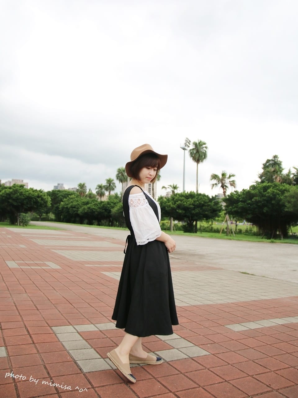 [鞋子] Tory Burch 草編鞋。SHOPBOP