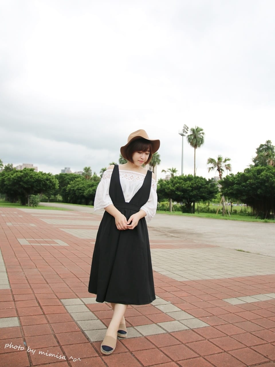 [鞋子] Tory Burch 草編鞋。SHOPBOP