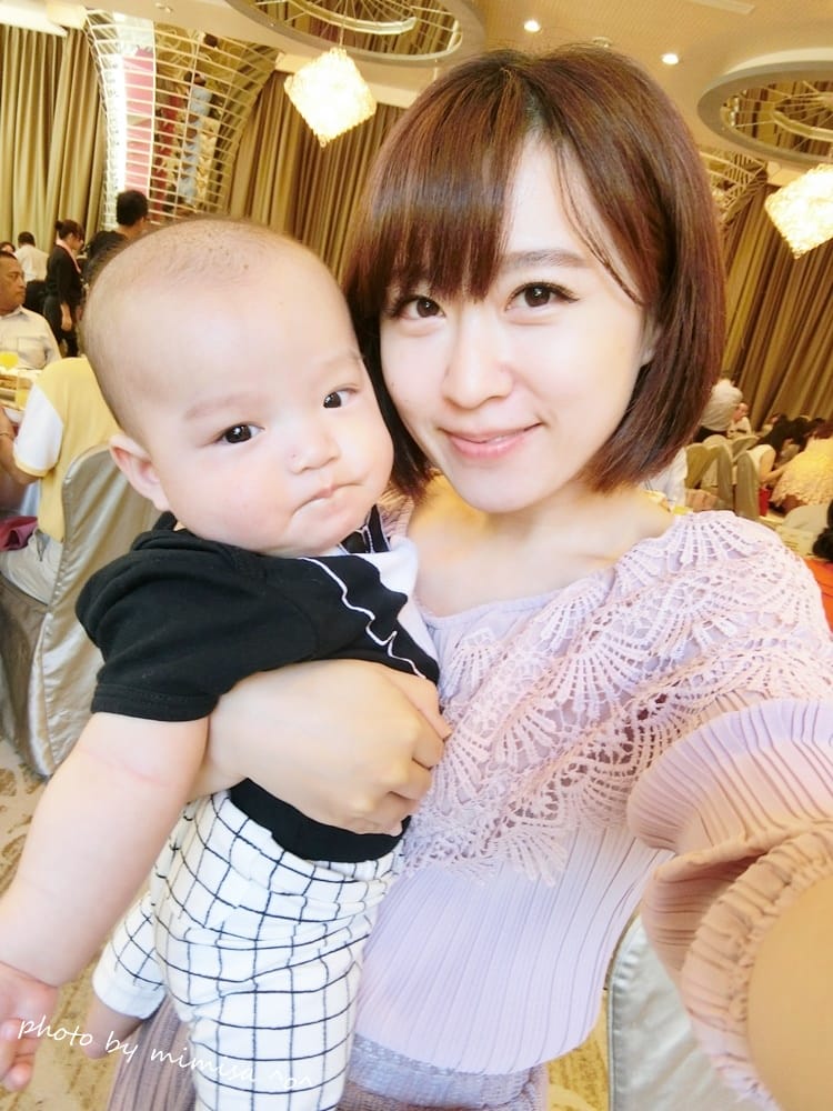 [BABY] 骨子裡的流氓魂在5個月時出現啦!!!一定要為你特別紀錄這個月~
