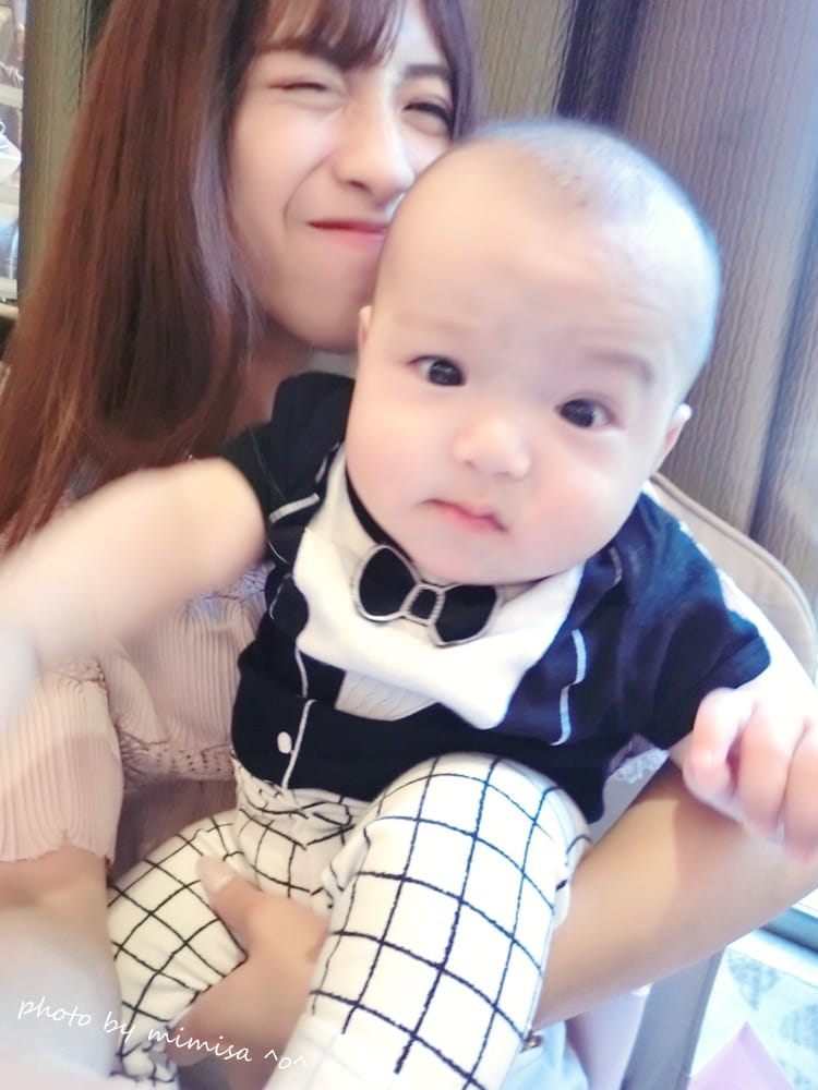 [BABY] 骨子裡的流氓魂在5個月時出現啦!!!一定要為你特別紀錄這個月~