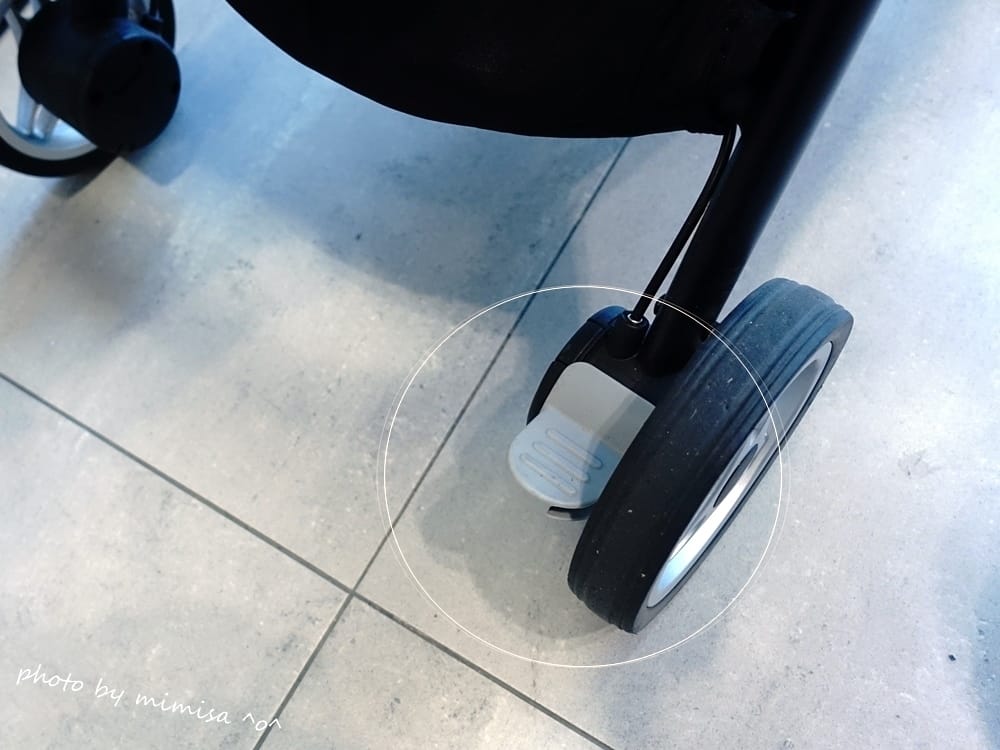 [BABY] baby jogger city tour 輕量旅行車。輕巧到連海關都大呼驚奇!!!