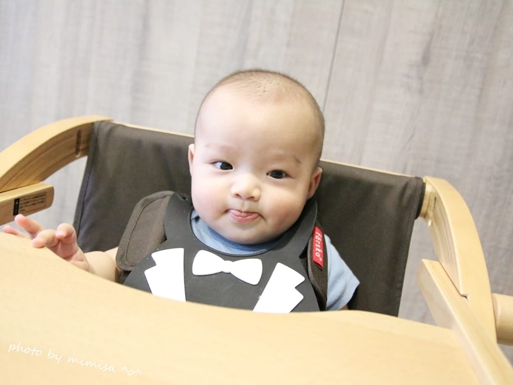 [BABY] 日本farska實木陪伴成長椅。是寶貝的搖椅/餐椅，也是讓居家空間更美的一張椅子