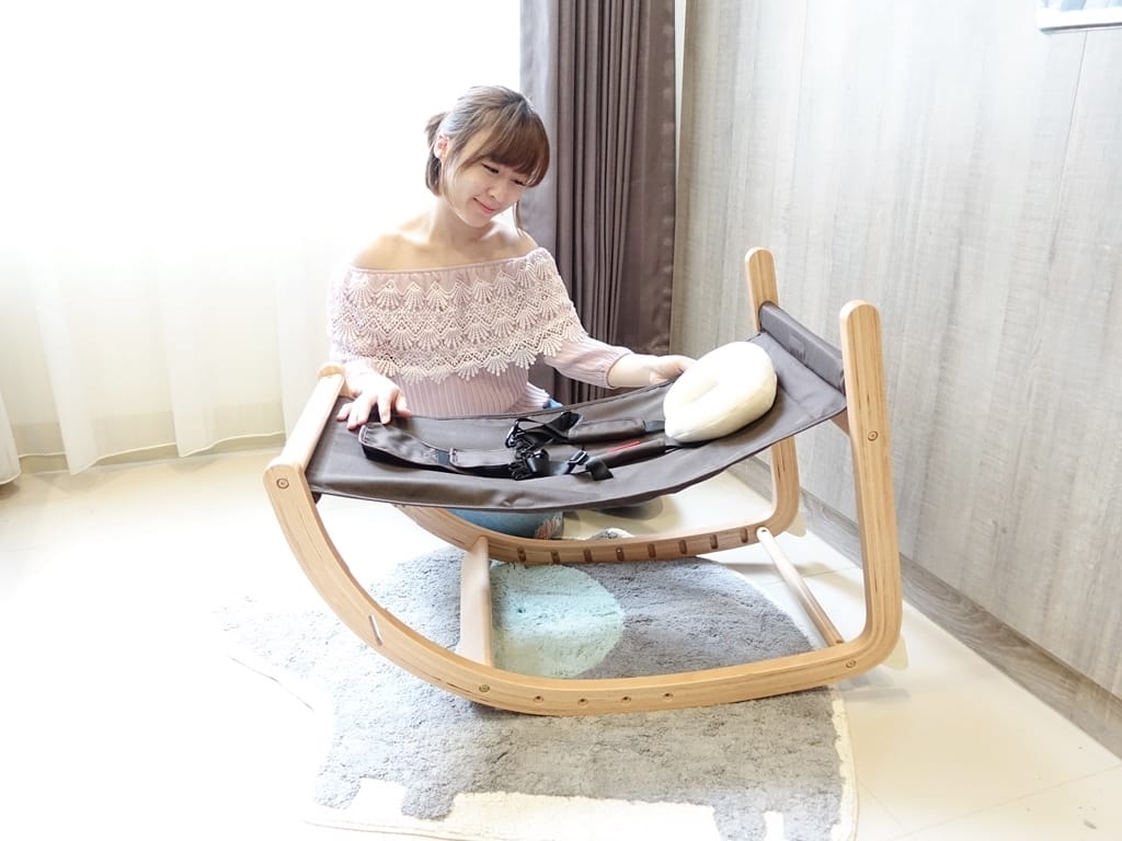[BABY] 日本farska實木陪伴成長椅。是寶貝的搖椅/餐椅，也是讓居家空間更美的一張椅子