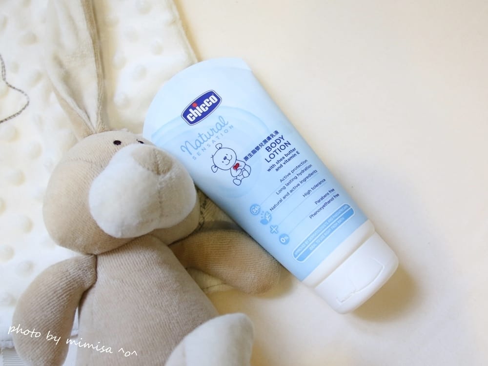 [BABY] Chicco原生脂系列讓寶寶回到最自然的呵護。沐浴油、潤膚乳液、四合一護膚膏及液態爽身粉