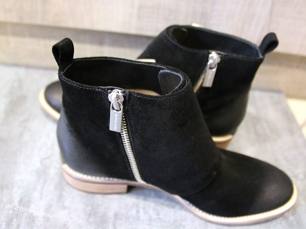 [鞋子] Michael Kors麂皮扣環短靴。SHOPBOP