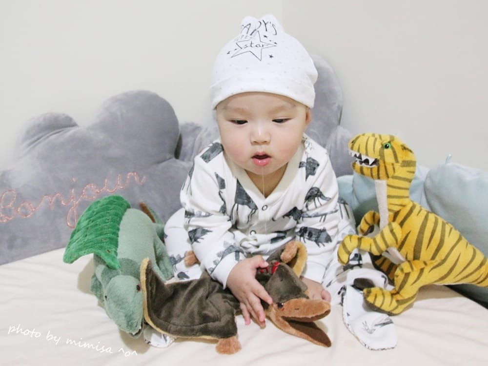 [BABY] 12月Huhu的服飾配件分享影音版