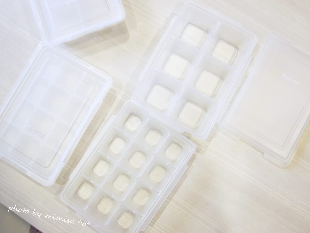 [BABY] 關於嬰兒Huhu喝奶和吃副食品的周邊商品。碗、湯匙、防水圍兜、食物分裝盒、餐墊等