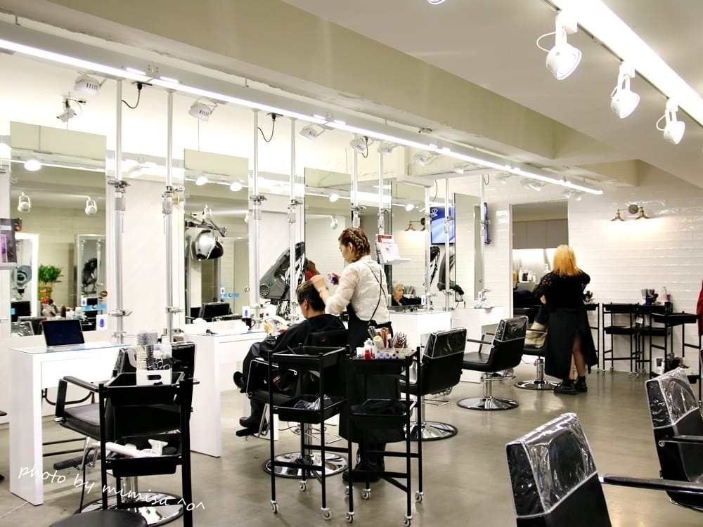 [美髮] HAPPYHAIR鉑金光燦護髮。擺脫毛毛躁躁的爛髮質