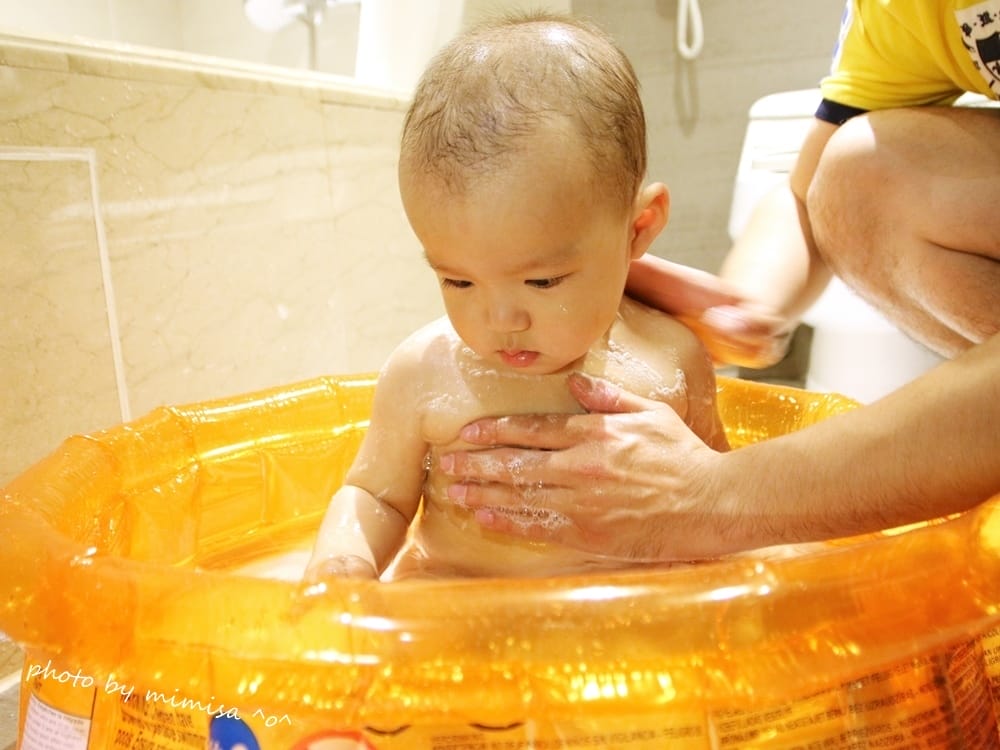 [BABY] 珊諾sanosan沐浴清潔&肌膚保養。Huhu的Q嫩肌膚就安心的交給他!!!