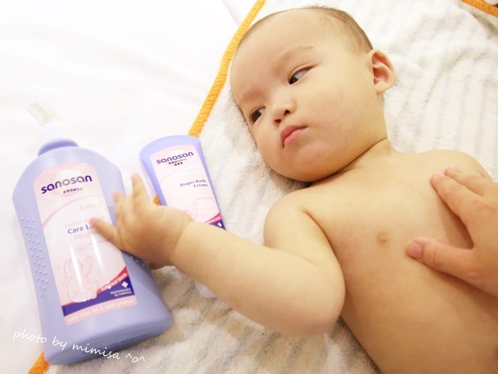 [BABY] 珊諾sanosan沐浴清潔&肌膚保養。Huhu的Q嫩肌膚就安心的交給他!!!